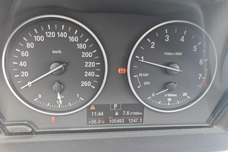 Used BMW X1 2016 sDrive18Li Premium Edition Odometer Close Up