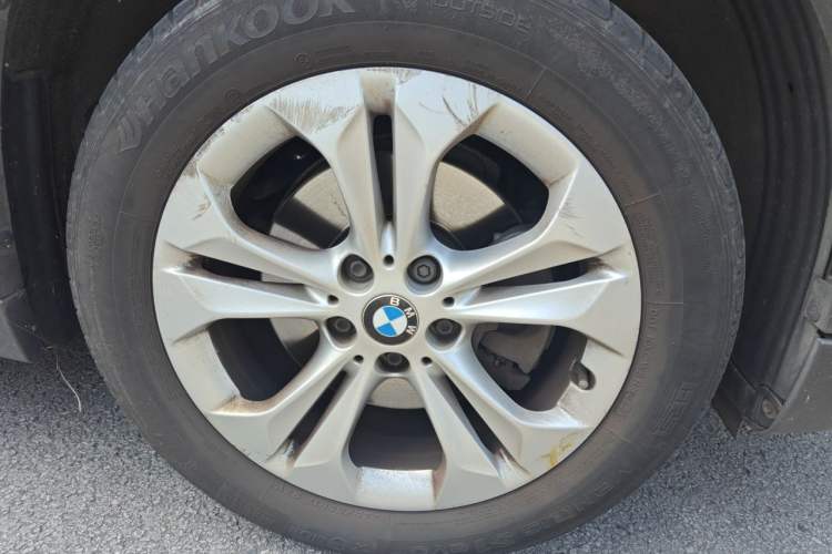 Used BMW X1 2016 sDrive18Li Premium Edition Right Front Wheel Hub
