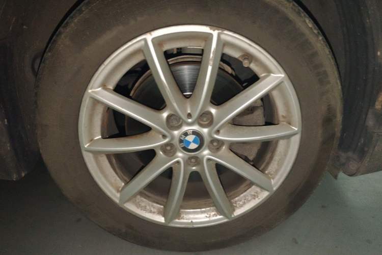 Used BMW X1 2016 sDrive18Li Fashion Model Right Front Wheel Hub