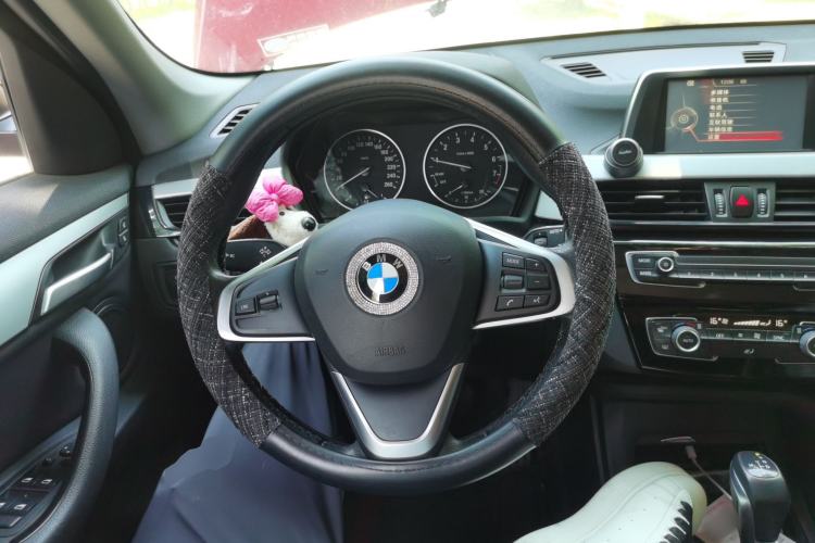 Used BMW X1 2016 sDrive18Li Fashion Model Steering Wheel