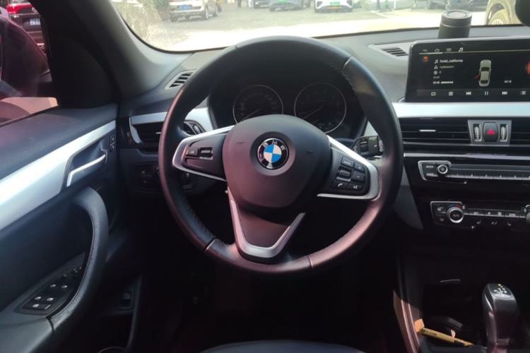 Used BMW X1 2016 sDrive18Li Premium Edition Steering Wheel