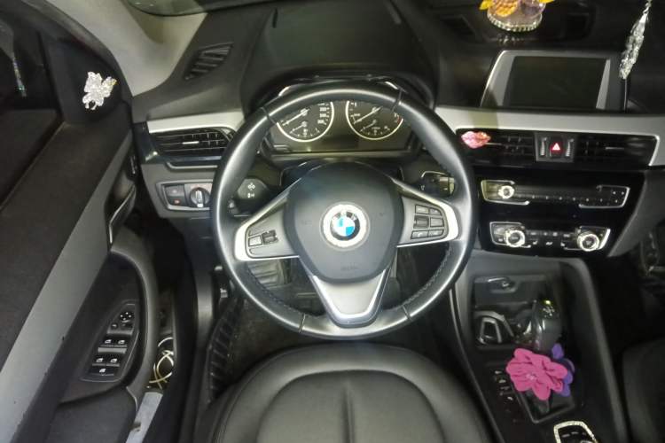 Used BMW X1 2016 sDrive18Li Premium Edition Steering Wheel