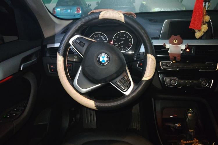 Used BMW X1 2016 sDrive18Li Fashion Model Steering Wheel