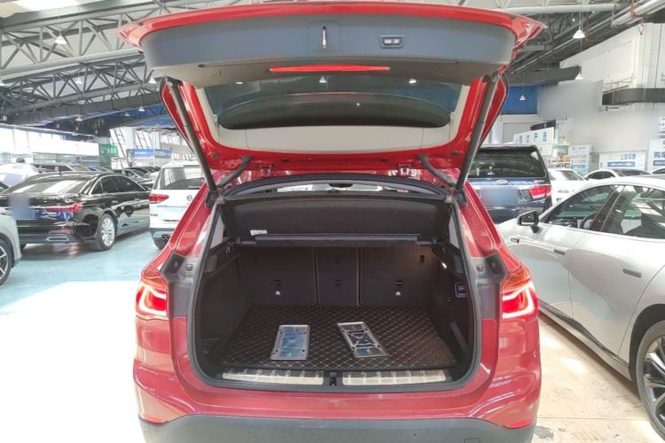 Used BMW X1 2016 sDrive20Li Luxury Model Trunk