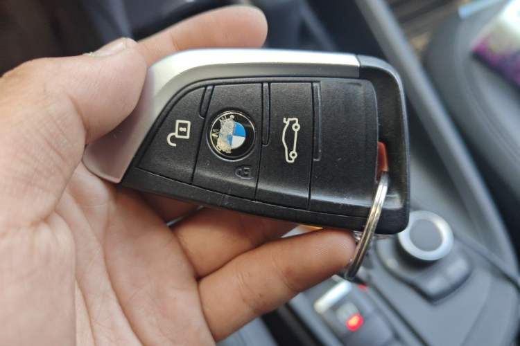 Used BMW X1 2016 sDrive18Li Premium Edition Vehicle Key