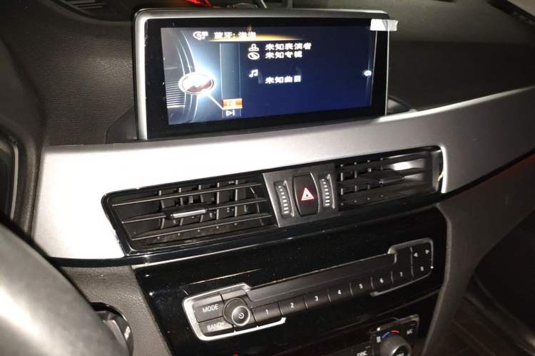 Used BMW X1 2016 sDrive18Li Fashion Model Audio And AC Panel