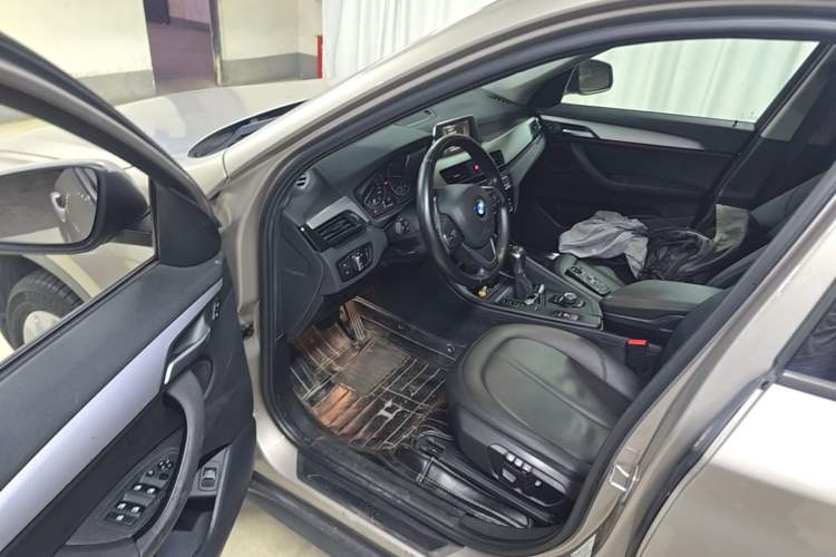 Used BMW X1 2016 sDrive18Li Premium Edition Driver Seat