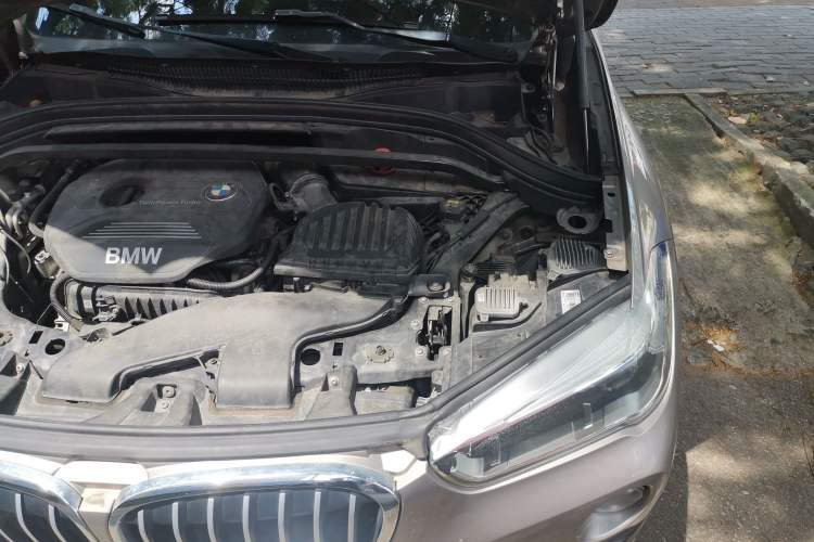 Used BMW X1 2016 sDrive18Li Premium Edition Engine Bay Left