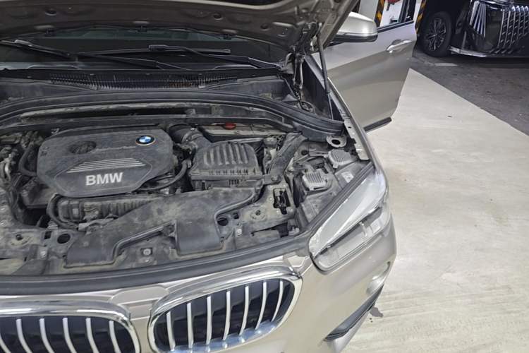Used BMW X1 2016 sDrive18Li Premium Edition Engine Bay Left