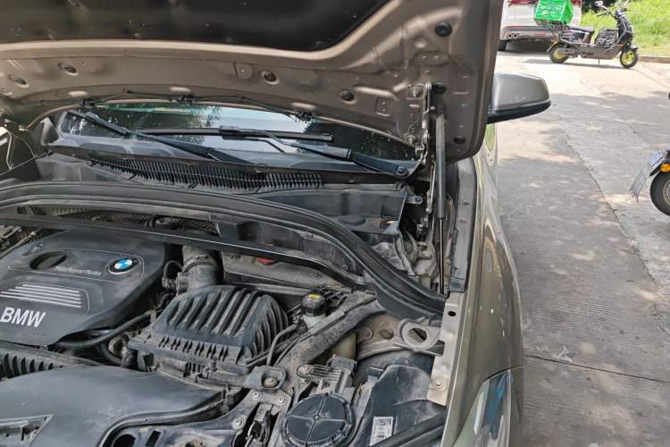 Used BMW X1 2016 sDrive18Li Fashion Model Engine Bay Left