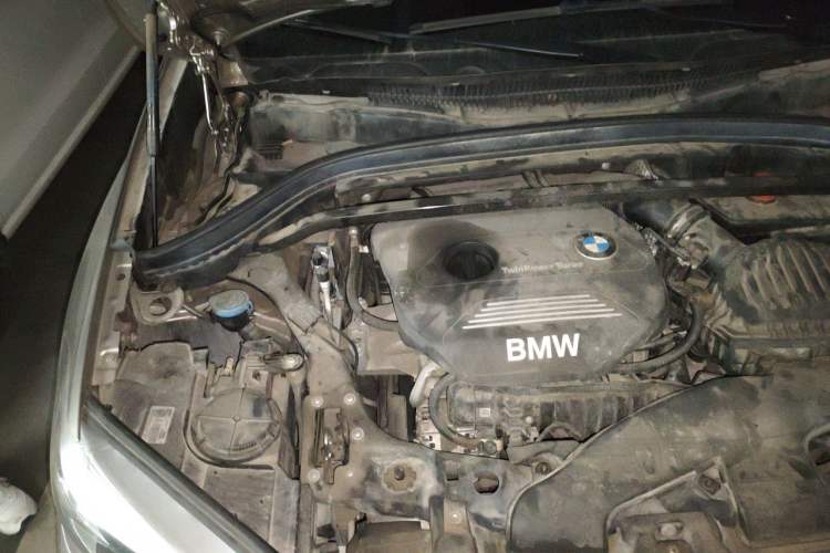 Used BMW X1 2016 sDrive18Li Fashion Model Engine Bay Right