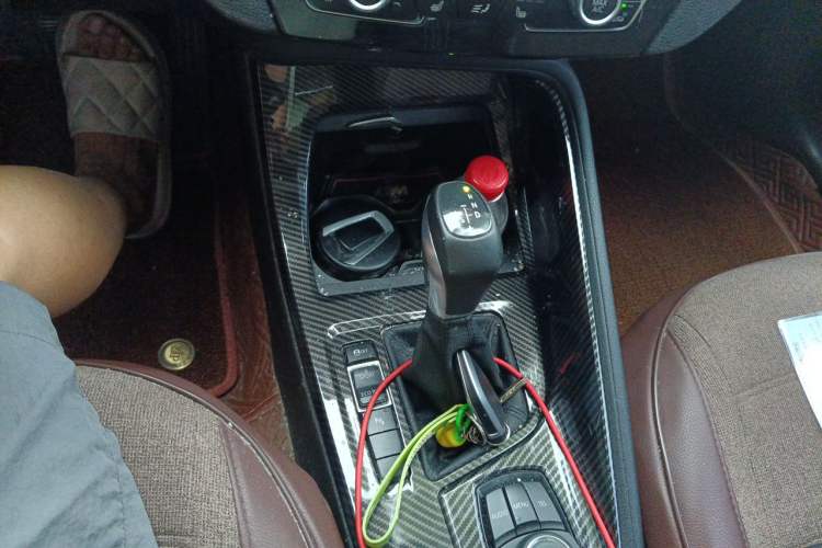 Used BMW X1 2016 sDrive18Li Premium Edition Gear Lever