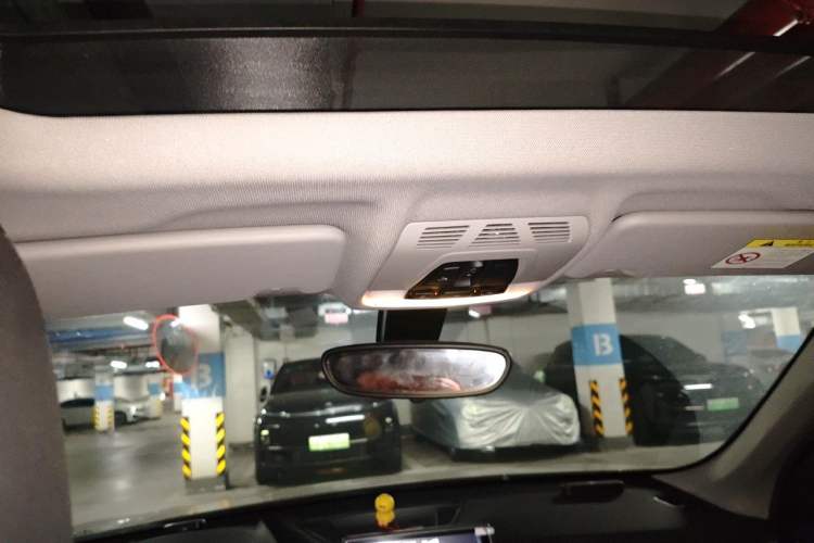 Used BMW X1 2016 sDrive18Li Fashion Model Headliner