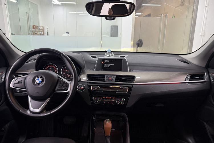 Used BMW X1 2016 sDrive20Li Luxury Model Interior 3