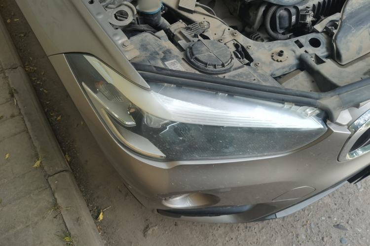 Used BMW X1 2016 sDrive18Li Fashion Model Right Front Headlight