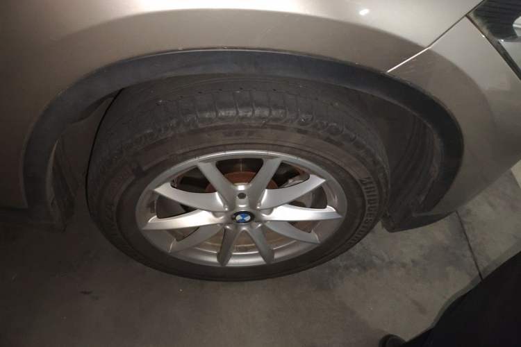 Used BMW X1 2016 sDrive18Li Fashion Model Right Front Wheel Hub