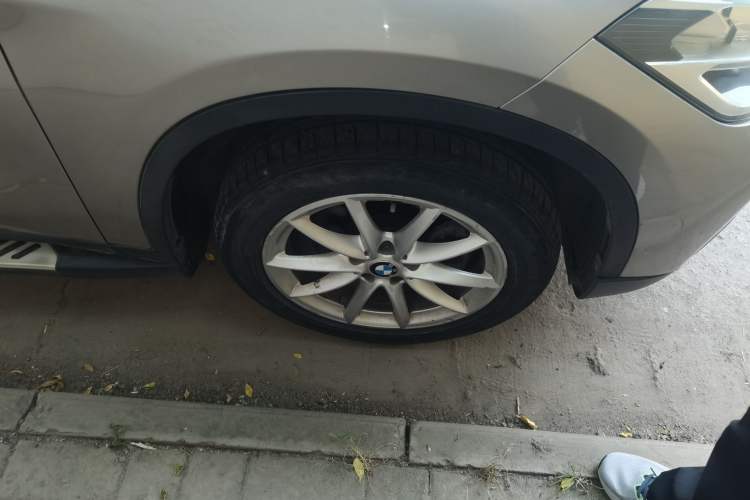 Used BMW X1 2016 sDrive18Li Fashion Model Right Front Wheel Hub