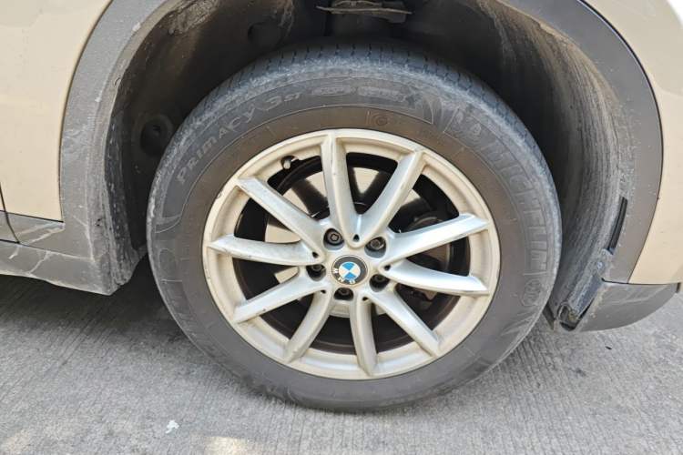 Used BMW X1 2016 sDrive18Li Fashion Model Right Front Wheel Hub