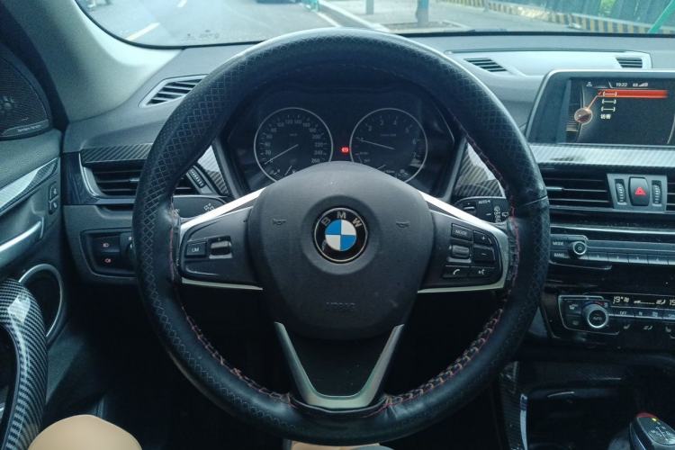 Used BMW X1 2016 sDrive18Li Premium Edition Steering Wheel