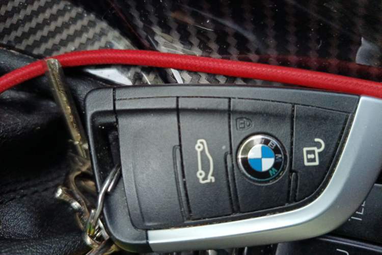 Used BMW X1 2016 sDrive18Li Premium Edition Vehicle Key