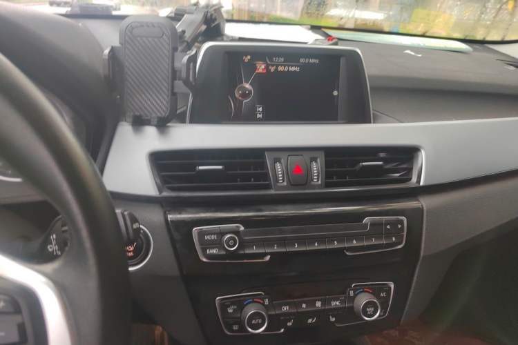 Used BMW X1 2016 sDrive18Li Fashion Model Audio And AC Panel