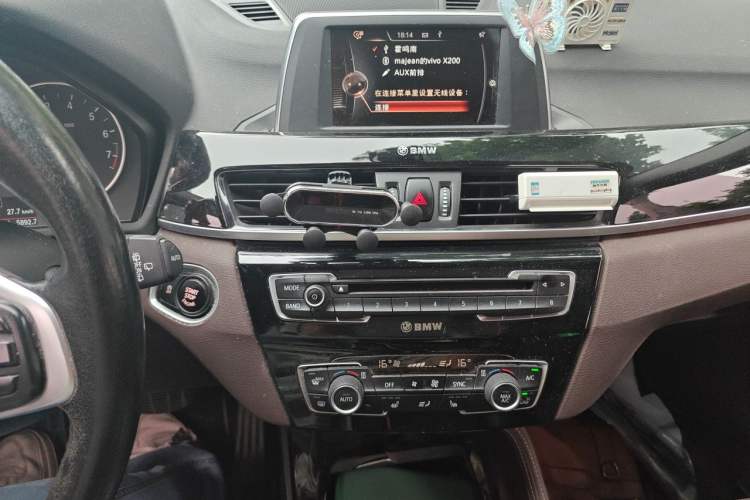 Used BMW X1 2016 sDrive20Li Luxury Model Audio And AC Panel