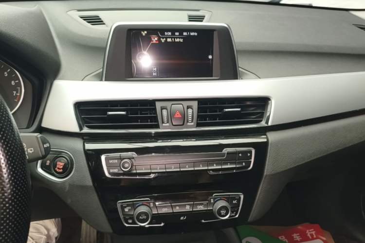 Used BMW X1 2016 sDrive18Li Fashion Model Audio And AC Panel