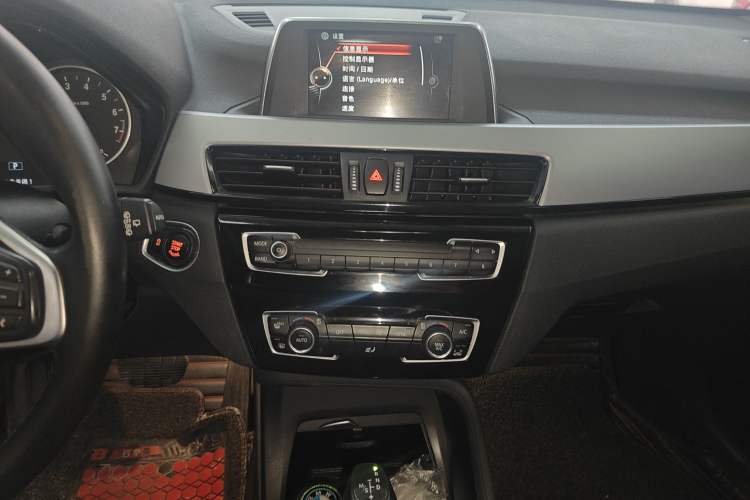 Used BMW X1 2016 sDrive18Li Fashion Model Audio And AC Panel
