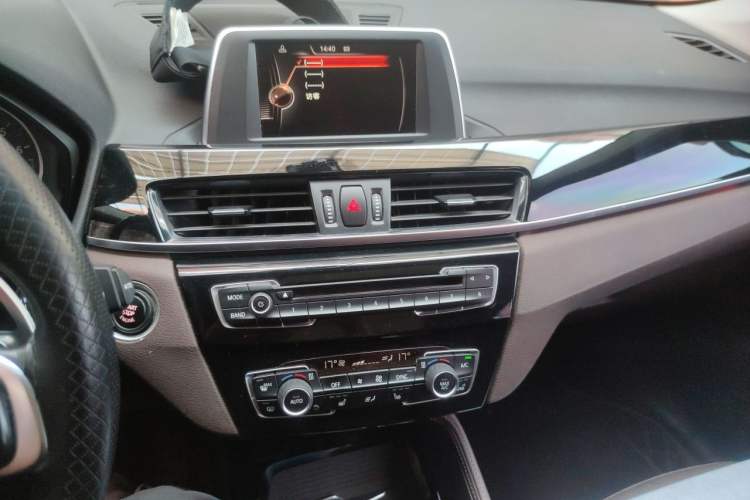 Used BMW X1 2016 sDrive20Li Luxury Model Audio And AC Panel