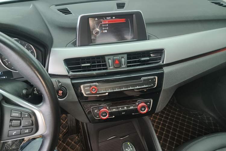 Used BMW X1 2016 sDrive18Li Fashion Model Audio And AC Panel