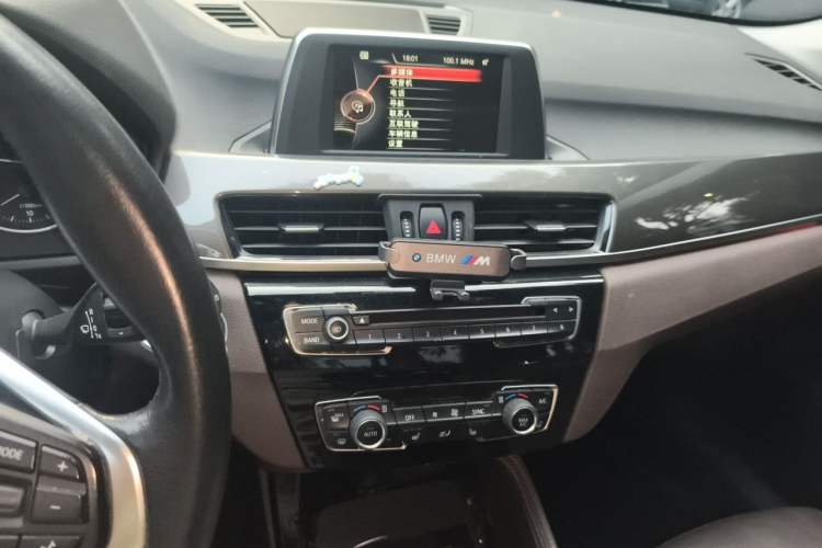 Used BMW X1 2016 sDrive20Li Luxury Model Audio And AC Panel