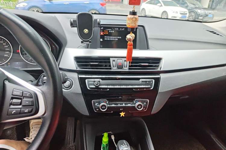 Used BMW X1 2016 sDrive18Li Fashion Model Audio And AC Panel