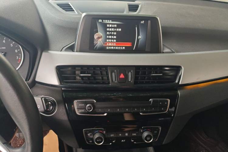 Used BMW X1 2016 sDrive18Li Premium Edition Audio And AC Panel