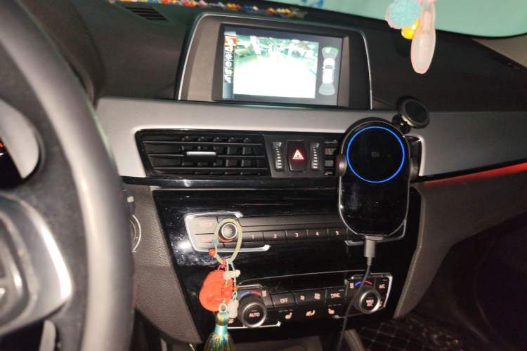 Used BMW X1 2016 sDrive18Li Premium Edition Audio And AC Panel