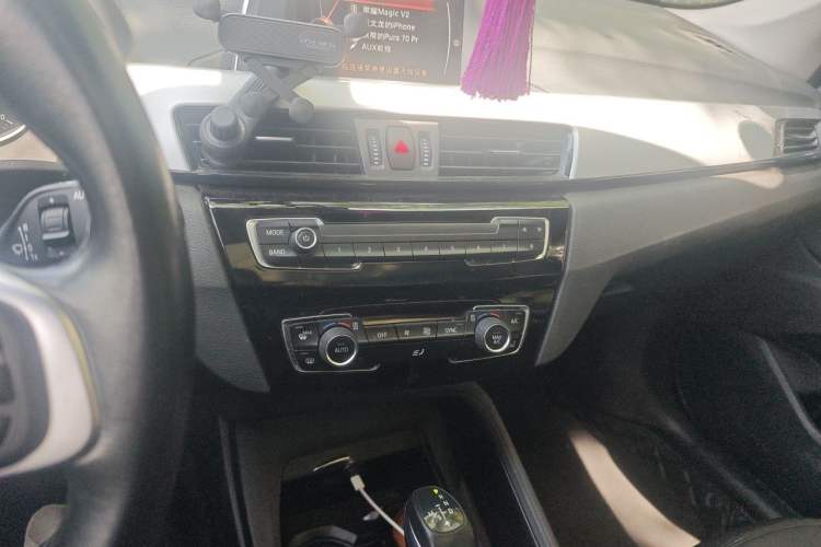 Used BMW X1 2016 sDrive18Li Fashion Model Audio And AC Panel