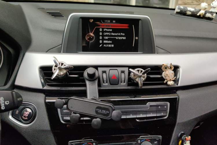 Used BMW X1 2016 sDrive18Li Premium Edition Audio And AC Panel
