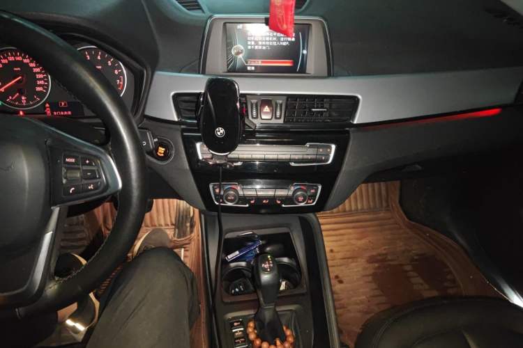 Used BMW X1 2016 sDrive18Li Premium Edition Audio And AC Panel