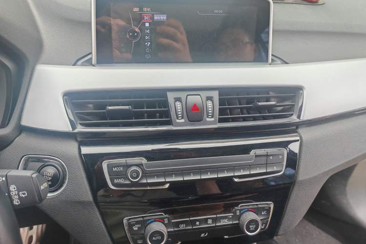 Used BMW X1 2016 sDrive18Li Fashion Model Audio And AC Panel