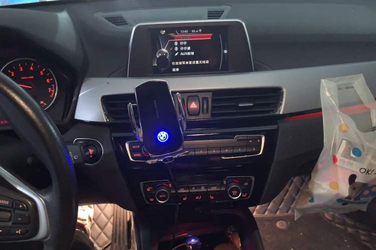 Used BMW X1 2016 sDrive18Li Premium Edition Audio And AC Panel