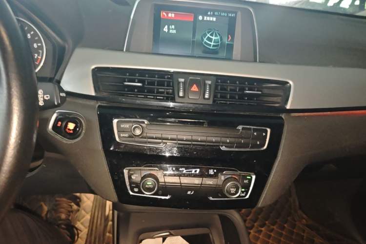Used BMW X1 2016 sDrive18Li Fashion Model Audio And AC Panel