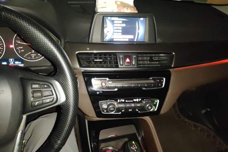 Used BMW X1 2016 sDrive20Li Luxury Model Audio And AC Panel