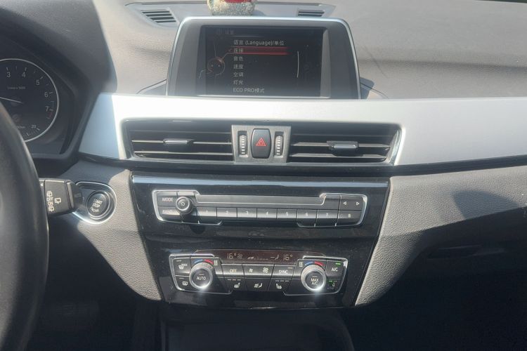 Used BMW X1 2016 sDrive18Li Premium Edition Audio And AC Panel
