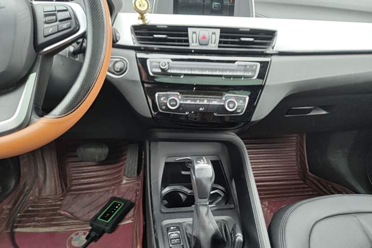Used BMW X1 2016 sDrive18Li Fashion Model Audio And AC Panel