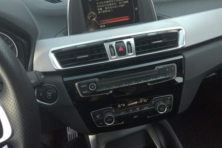 Used BMW X1 2016 sDrive18Li Fashion Model Audio And AC Panel