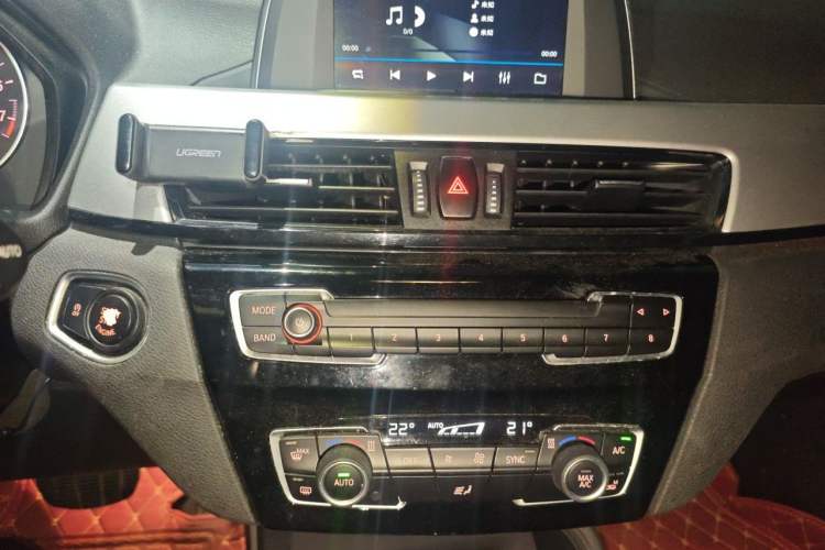 Used BMW X1 2016 sDrive18Li Fashion Model Audio And AC Panel