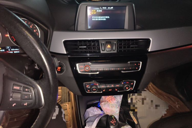 Used BMW X1 2016 sDrive18Li Premium Edition Audio And AC Panel