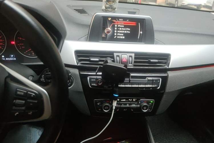 Used BMW X1 2016 sDrive18Li Premium Edition Audio And AC Panel