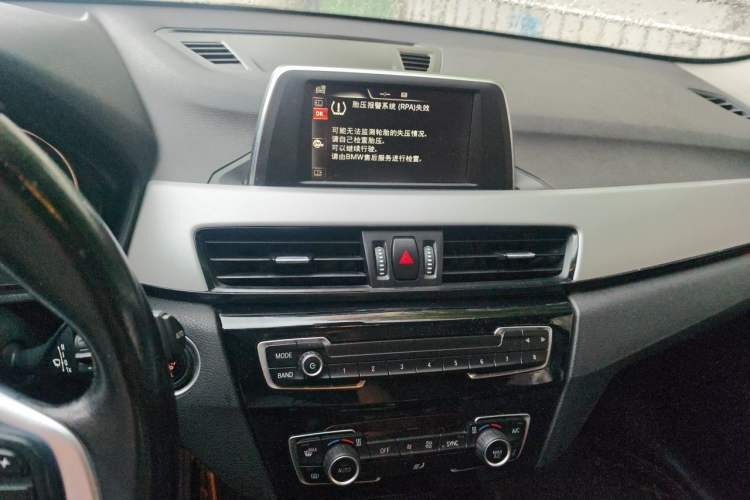Used BMW X1 2016 sDrive18Li Fashion Model Audio And AC Panel