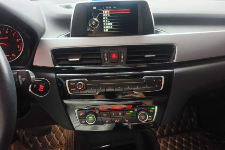 Used BMW X1 2016 sDrive18Li Premium Edition Audio And AC Panel