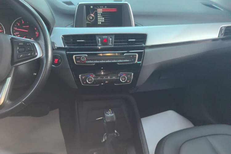 Used BMW X1 2016 sDrive18Li Fashion Model Audio And AC Panel